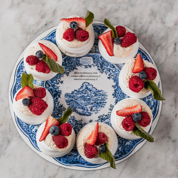 Corona de adviento de pavlova con berries
