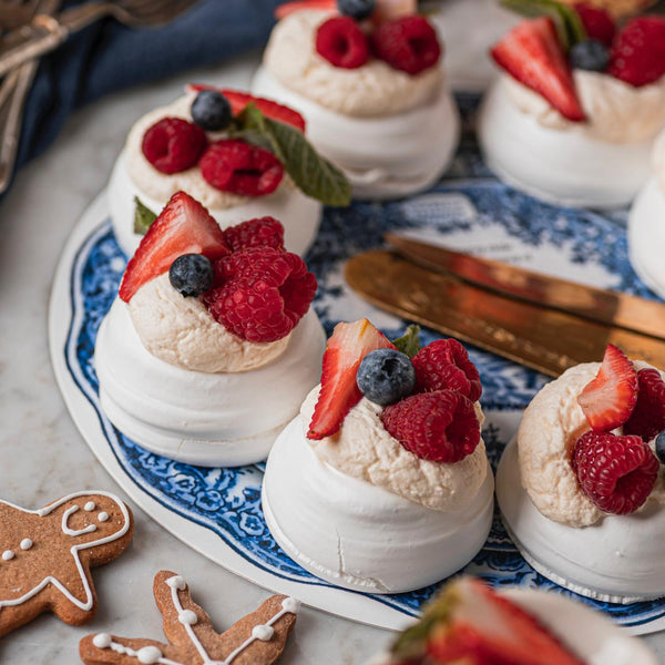 Corona de adviento de pavlova con berries